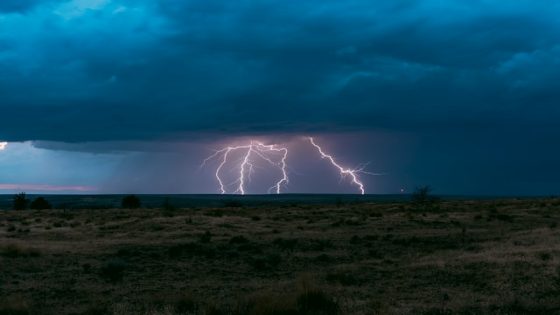 تفسير حلم صعق الكهرباء في المنام لابن سيرين