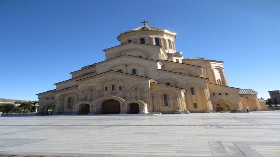 كاتدرائية زفارتنوتس أرمينيا